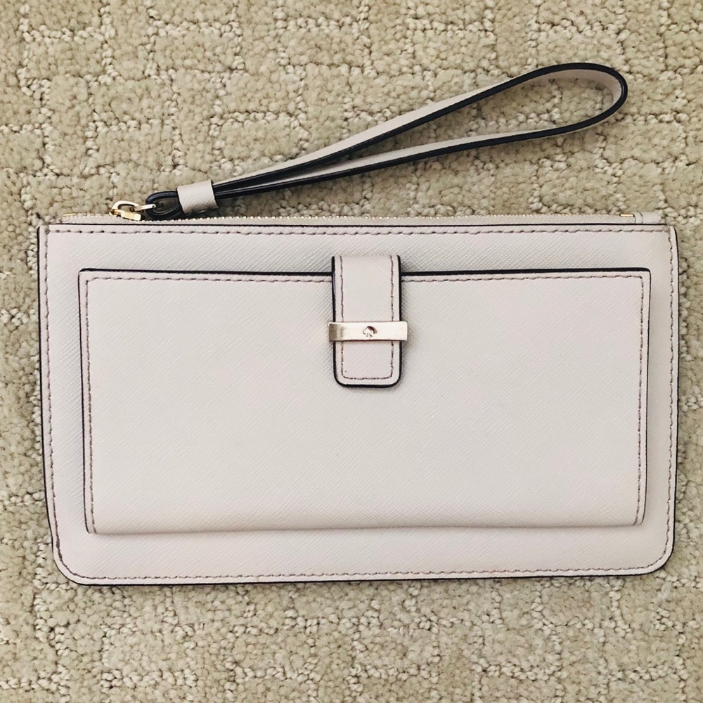 Kate spade wristlet